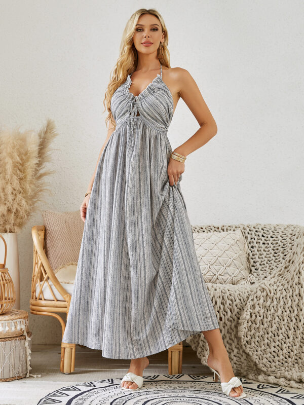 ⁦Bohemian Halter Maxi Dress - Women's Summer Striped Sleeveless Flowy Beach Dress⁩ - الصورة ⁦5⁩