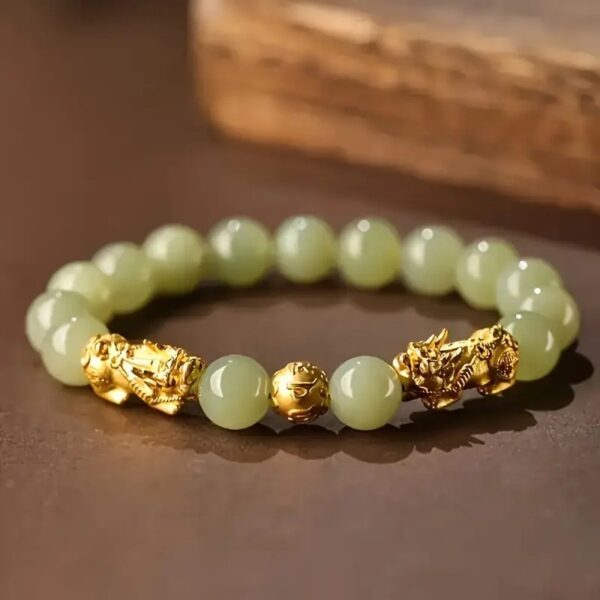 The Gold Pixiu Bracelet Is Suitable For Those Who Pursue Traditional Auspicious Meanings And Like To Wear Jewelry To Show Their Unique Style