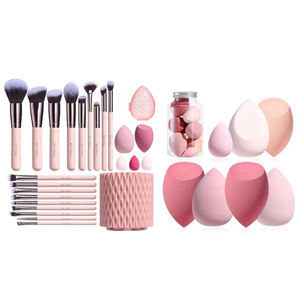 ⁦Makeup Brushes With Case Set Portable LED Mirror Makeup Jewelry Storage Case Travel Makeup Tool Kits⁩ - الصورة ⁦6⁩