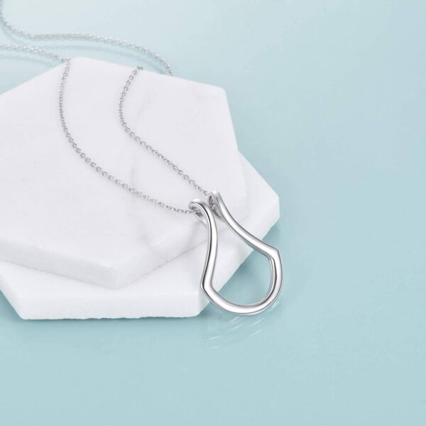 ⁦Sterling Silver Ring Holder Necklace Pendant Jewelry for Women⁩ - الصورة ⁦5⁩