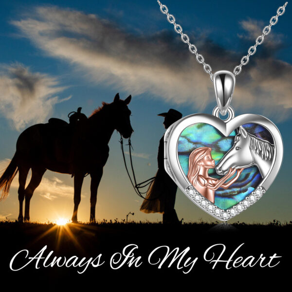 ⁦Horse Heart with Girls Pendant Necklace Gifts for Her⁩ - الصورة ⁦5⁩